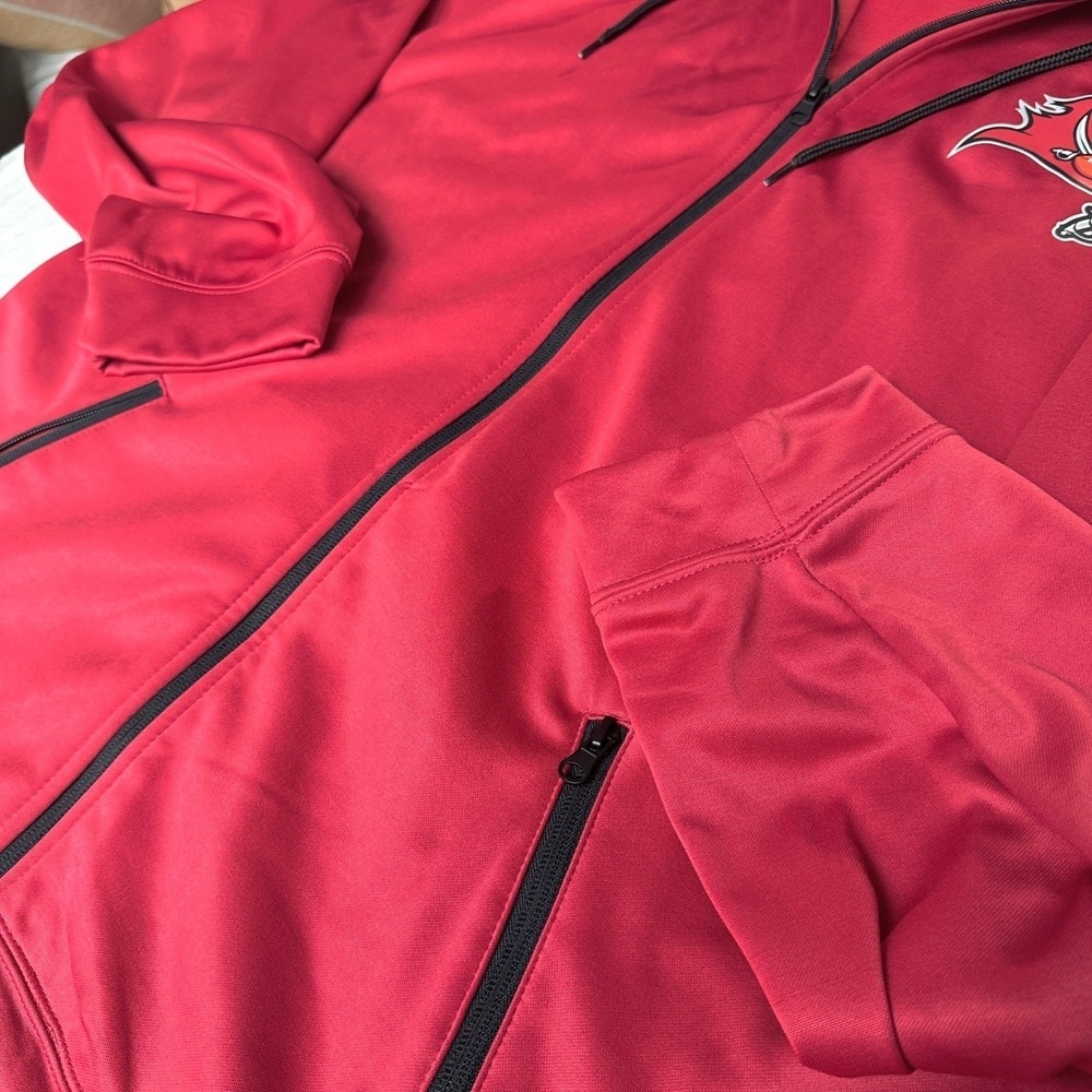 NEW Tampa Bay Buccaneers NFL Hoodie Bucs Zip Fleece Jacket Game Day NWT 2XL XXL - Picture 3 of 9